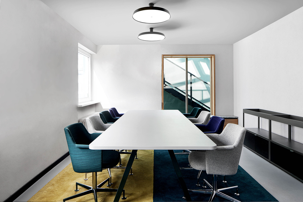 ROOMOR OFFICE SURFACE 1.0 OPAL