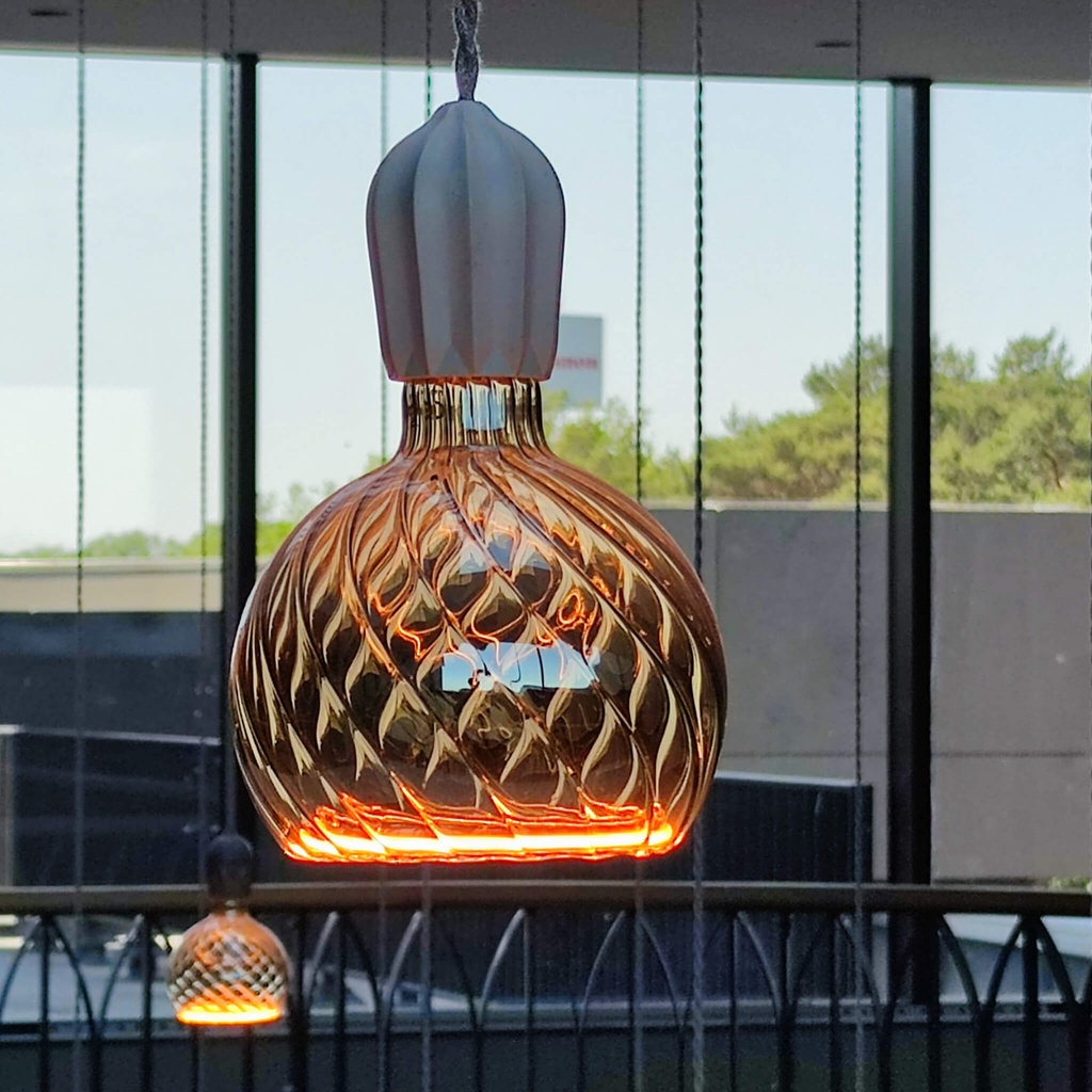 AMPOULE FLOATING GLOBE 150 TWISTED  LED E27 6W